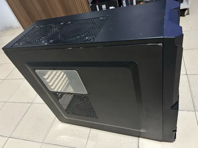 Gabinete Thermaltake ATX
