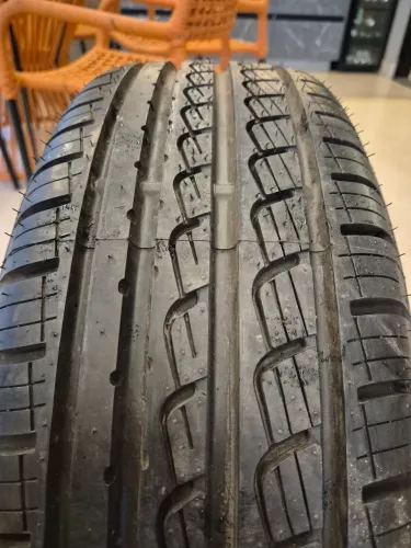 Pneu Pirelli 205 65 R15 NOVO<br>