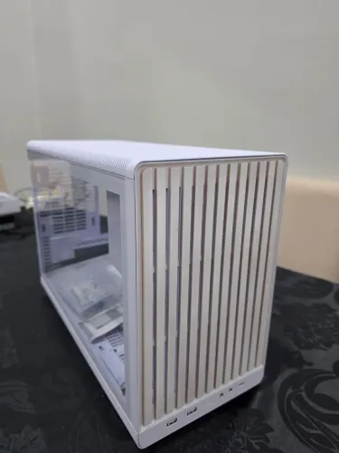 Gabinete Lian Li A3 Mini ITX