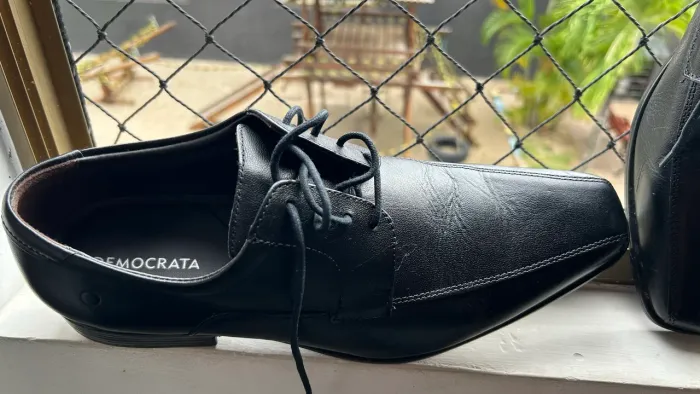 Sapato democrata número 43 pouco uso