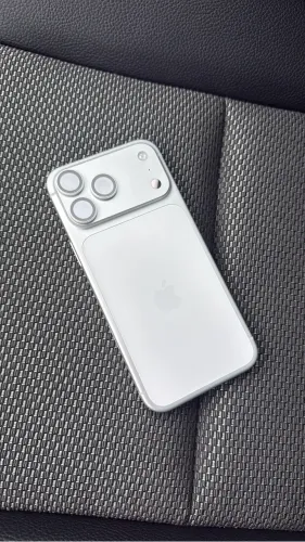 Vendo IPhone 17 Pro Max Silver