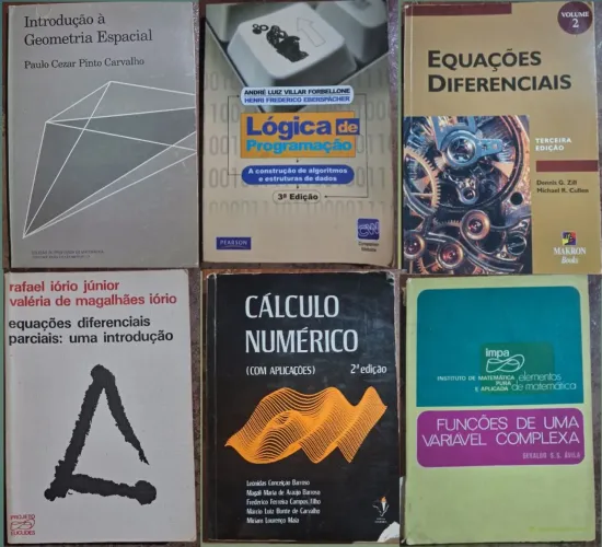 Livros de matemática e programação 