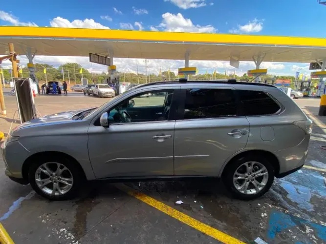 Mitsubishi Outlander 3.0/ GT 3.0 V6 Aut. 2014