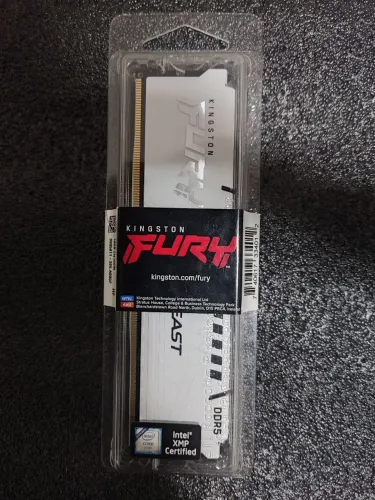 Memória RAM Kingston FURY Beast DDR5 16GB 5200MHz CL40 White/Branca (Nova Lacrada)