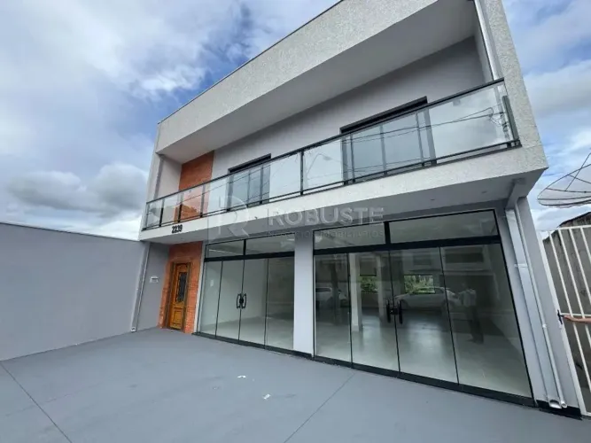Prédio Comercial Novo para Locação com Salões e Salas Independentes no centro de Botucatu 