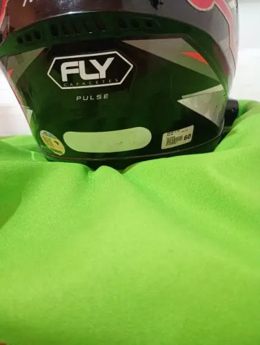 Vendo capacete fly