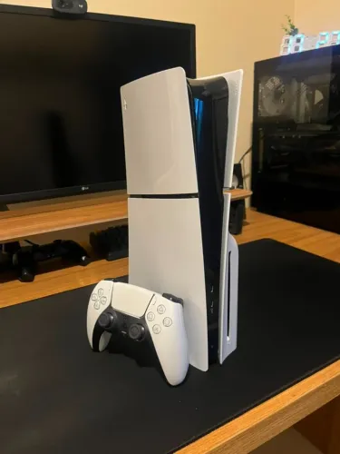 PS5 Slim com Leitor de Mídia Física + Mala de transporte