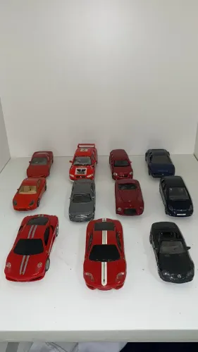 11 miniaturas