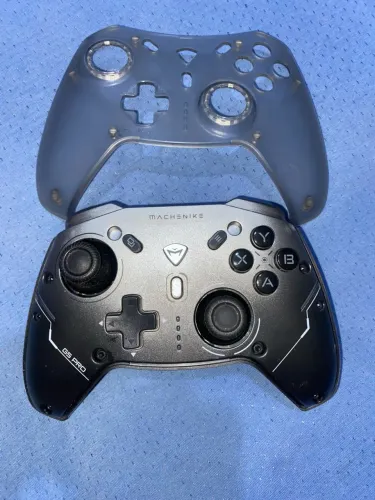 Controle sem fio Machenike G5 pro. Praticamente novo e com caixa.