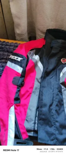 Jaqueta feminina motoqueiro