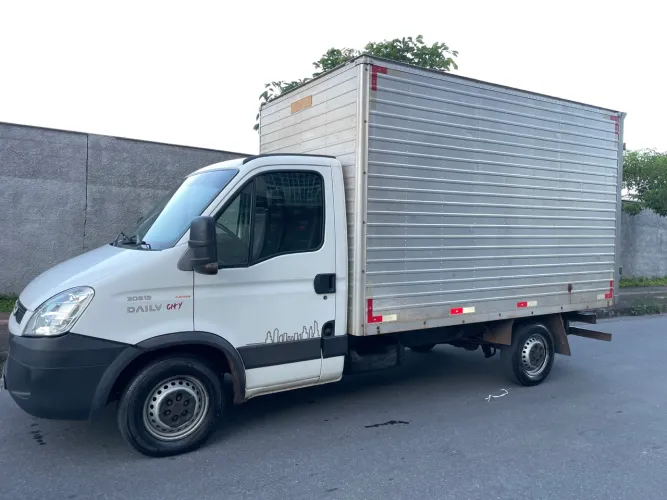 Iveco Daily City 30s13 Chassi 2P (diesel) 2020