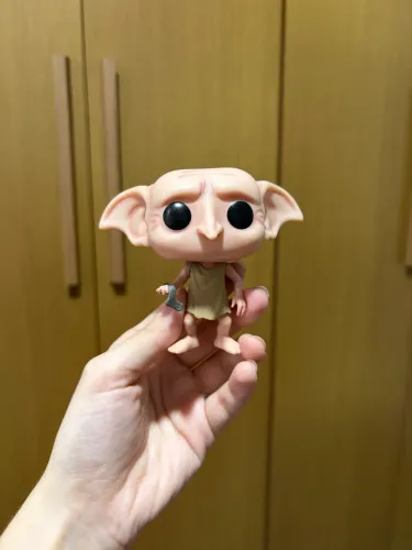 Funko Pop Dobby Harry Potter fora da caixa