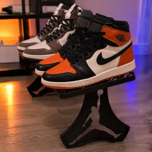 Suporte Expositor SnearkerHead Personalizado Jordan
