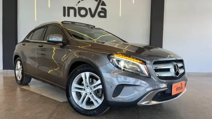 Mercedes-Benz GLA 250 Vision 2.0 TB 16V 211cv Aut. 2015