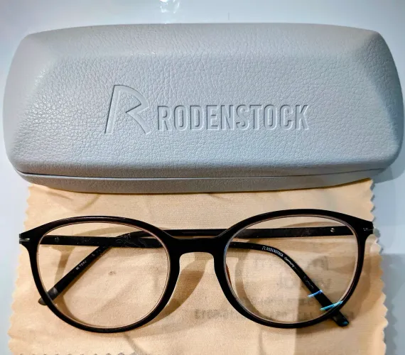 Aceito oferta. Três armações de óculos Rodenstock . 100 cada uma.Rodenstock
