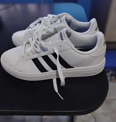 tênis Original da Adidas ( seminovo)