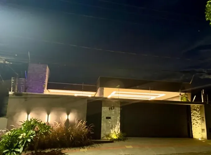 Casa maravilhosa, em área nobre de Campo Grande, perfeita para quem busca conforto.
