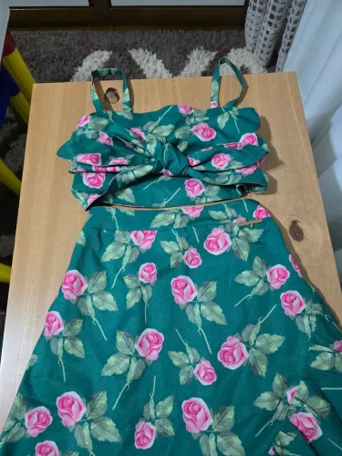 Conjunto marca Luluzinha. Tamanho 10 anos