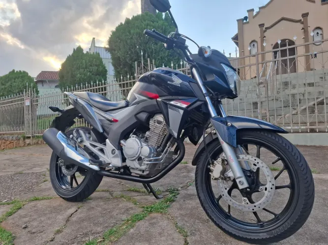 CB 250 F Twister ano 2018 único dono