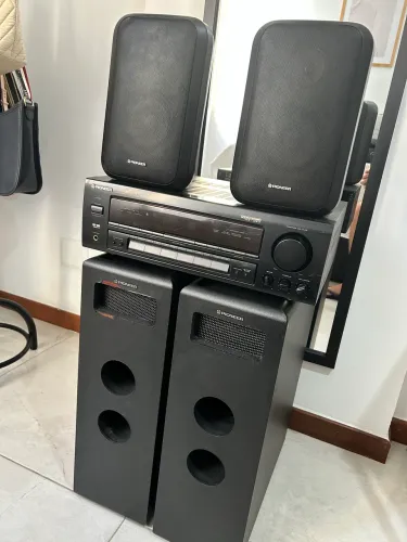 Receiver Pionner com caixa e subwoofer