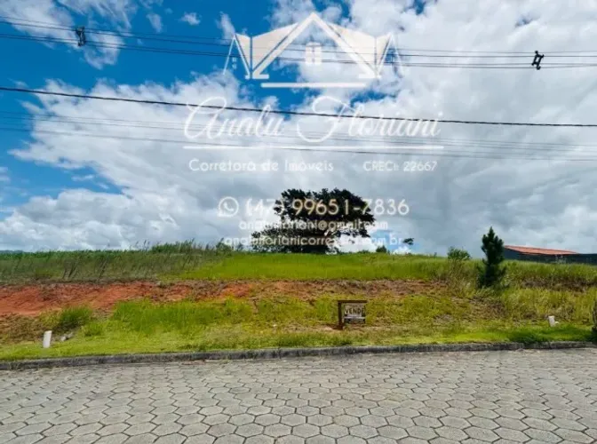Terreno com vista para o verde