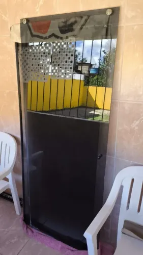 VENDE-SE VIDRO DE BOX