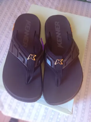 Chinelo Kenner  novo 