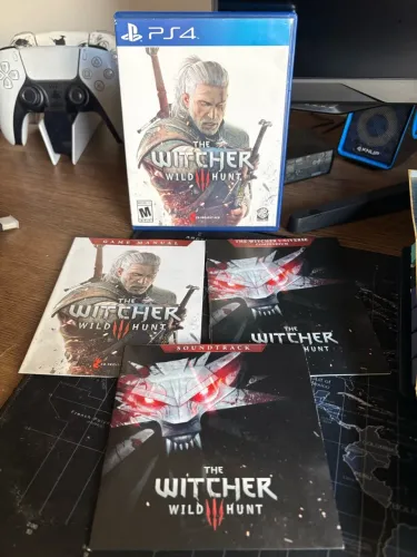 The Witcher 3 ps4 completo com mapa manual e cd trilha sonora