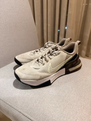 Tênis Nike Air Max Alpha Trainer 6 - Tamanho 42