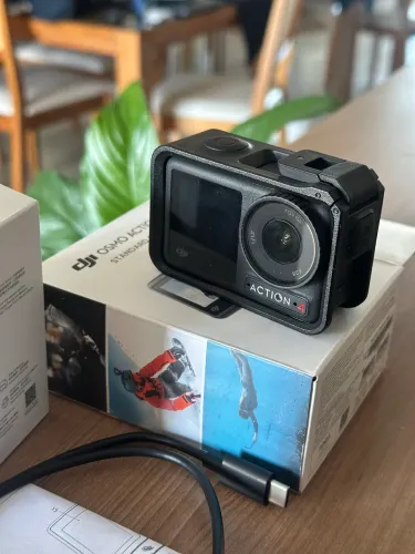 Dji Cosmo Action 4