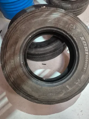 235/75/17.5 Meia Vida Bom