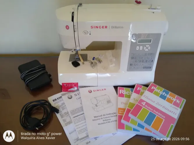 Máquina de costura Singer Brilliance 6160