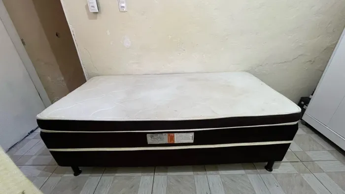 Cama de solteiro 