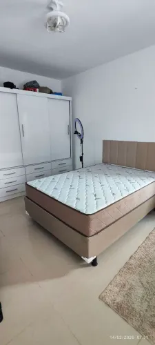 Cama casal nova