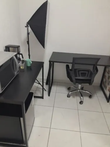 Mesa escritório com cadeira