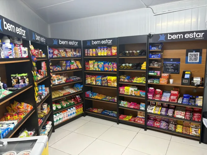 Kit Móveis p/ mini mercados preto c/ amadeirado MDF