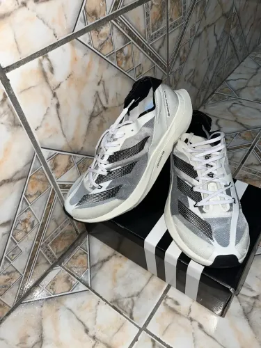 Tênis adidas ADIZERO