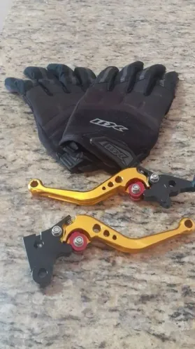 KIT MOTOCICLISTA ( LUVA e Manetes)