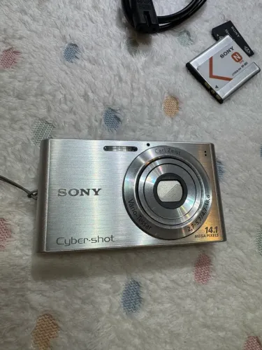 Câmera Sony Cyber-Shot DSC-W530 14,1MP