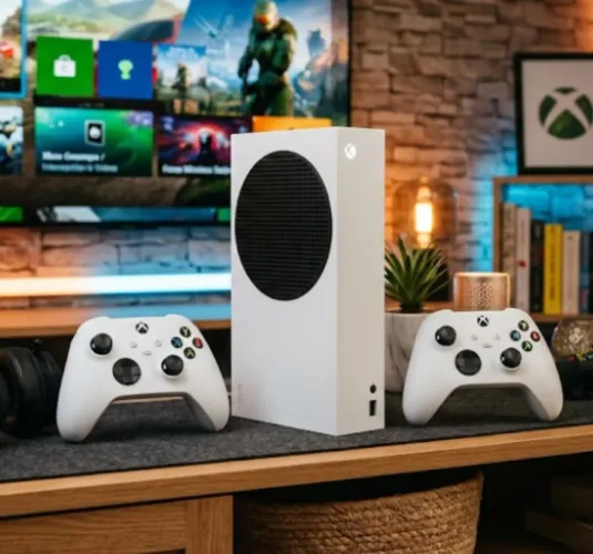 XBOX SERIES S. 2 CONTROLES. 2 MESES DE USO NA GARANTIA