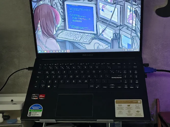 Asus vivobook go 14/15 | AMD Ryzen 5 7520U | 16gb ram | 512gb SSD