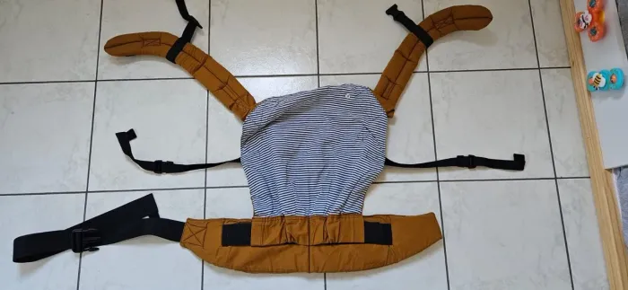 MOCHILA EVOLUTIVA CHICACHILA OCRE
