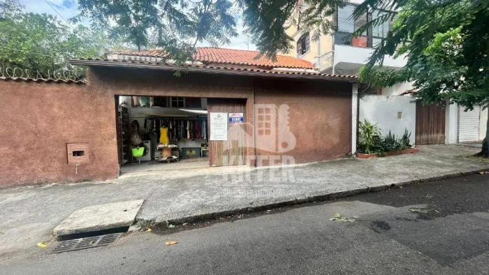 Casa Térrea para locação na Avenida Rui Barbosa | 3 Quartos | Excelente para Moradia ou Co