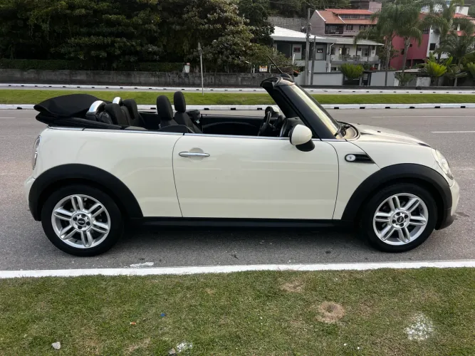 Mini Cooper Cabrio 1.6 Aut. 2011