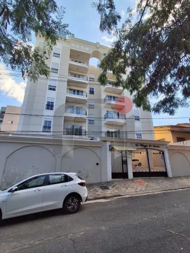 APARTAMENTO EM EXCELENTE LOCALIZAÇÃO