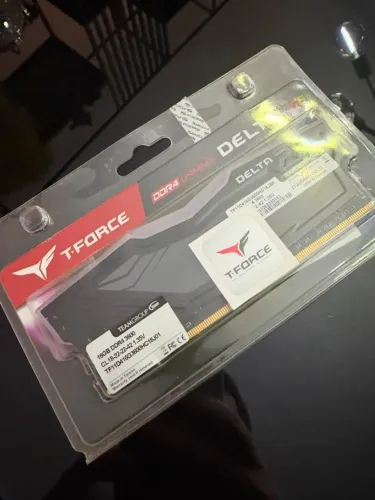MEMÓRIA RARA! DDR4 16GB 3600MHZ RGB