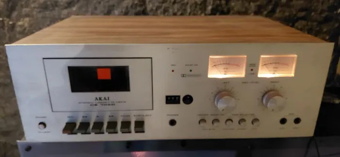 Tape deck Akai Cs 705d um Clássico 