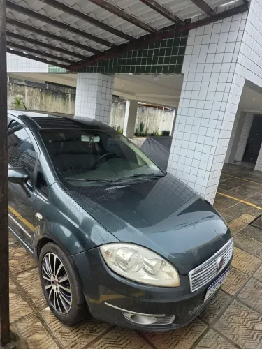 Fiat Linea Absolute 1.9/1.8 Flex Dualogic 4P 2010