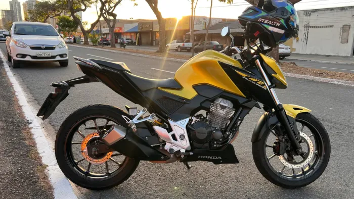 Honda Twister CB300F