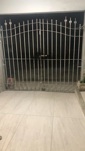 Vendo um portão